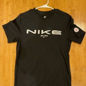 nike tee
